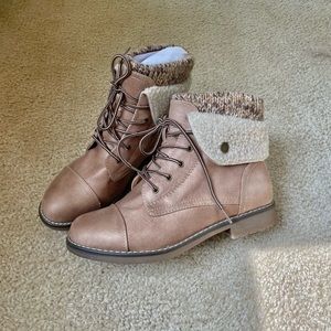 Cliffs • tan boots